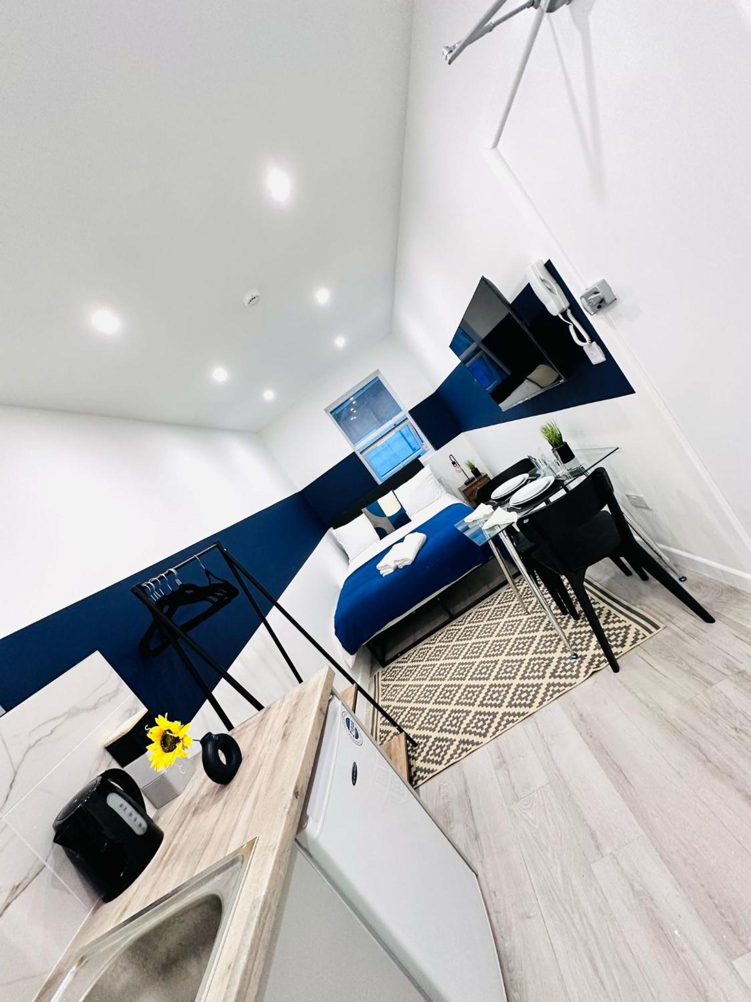 High Standard Central Studios Perfect For Tourists! ลอนดอน ภายนอก รูปภาพ